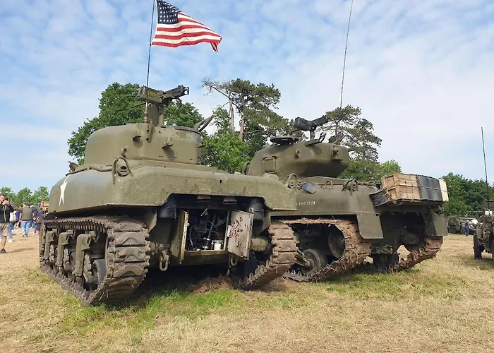 Maison De Famille Face A L'eglise Nyaraló Sainte-Mère-Église